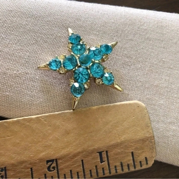 Vintage Screwback And Brooch Rhinestone Set - Picture 7 of 8